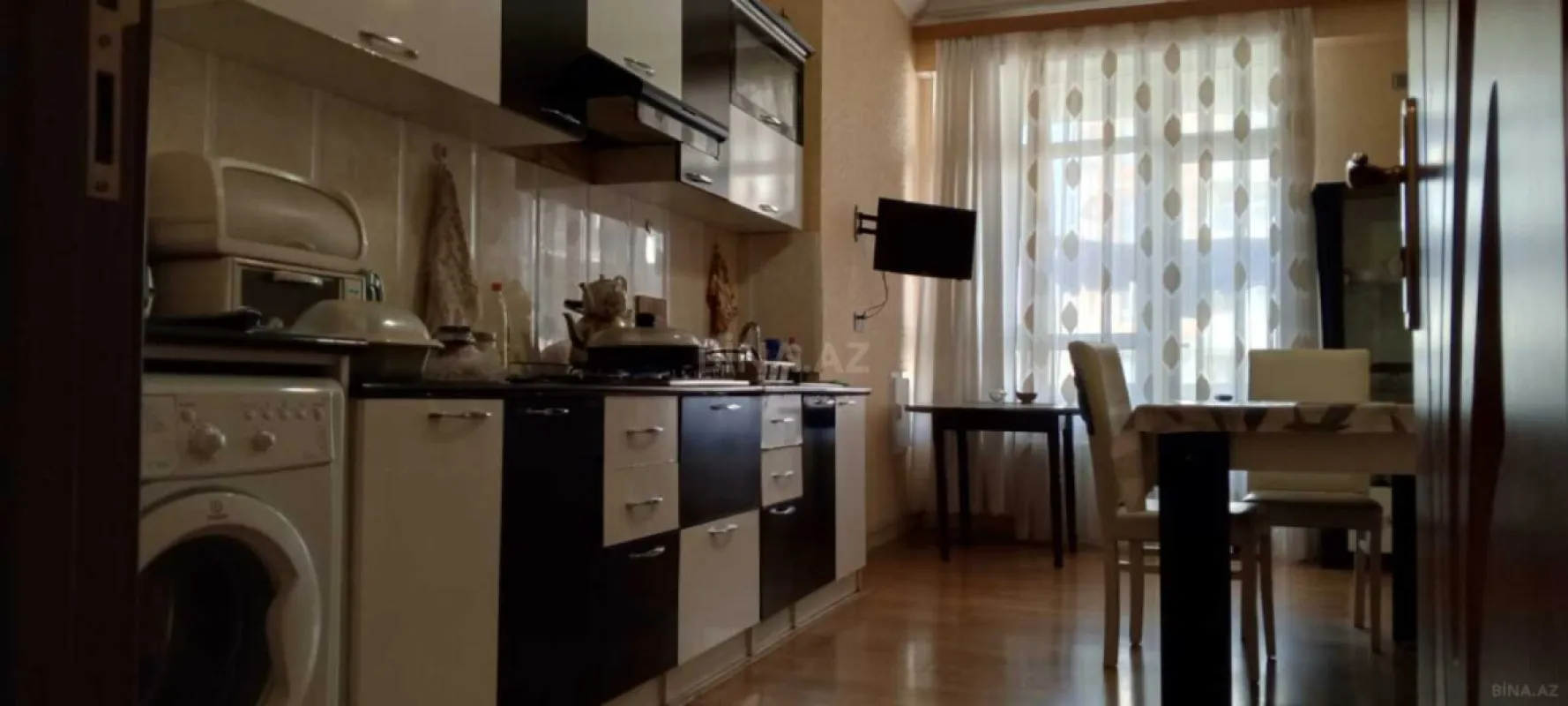 Satılır 3 otaqlı mənzil 120 m²