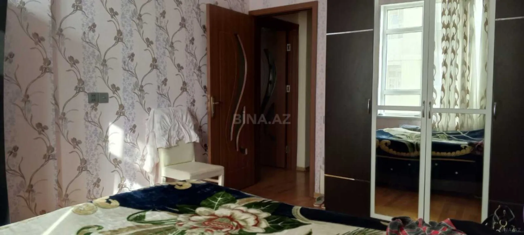 Satılır 3 otaqlı mənzil 120 m²