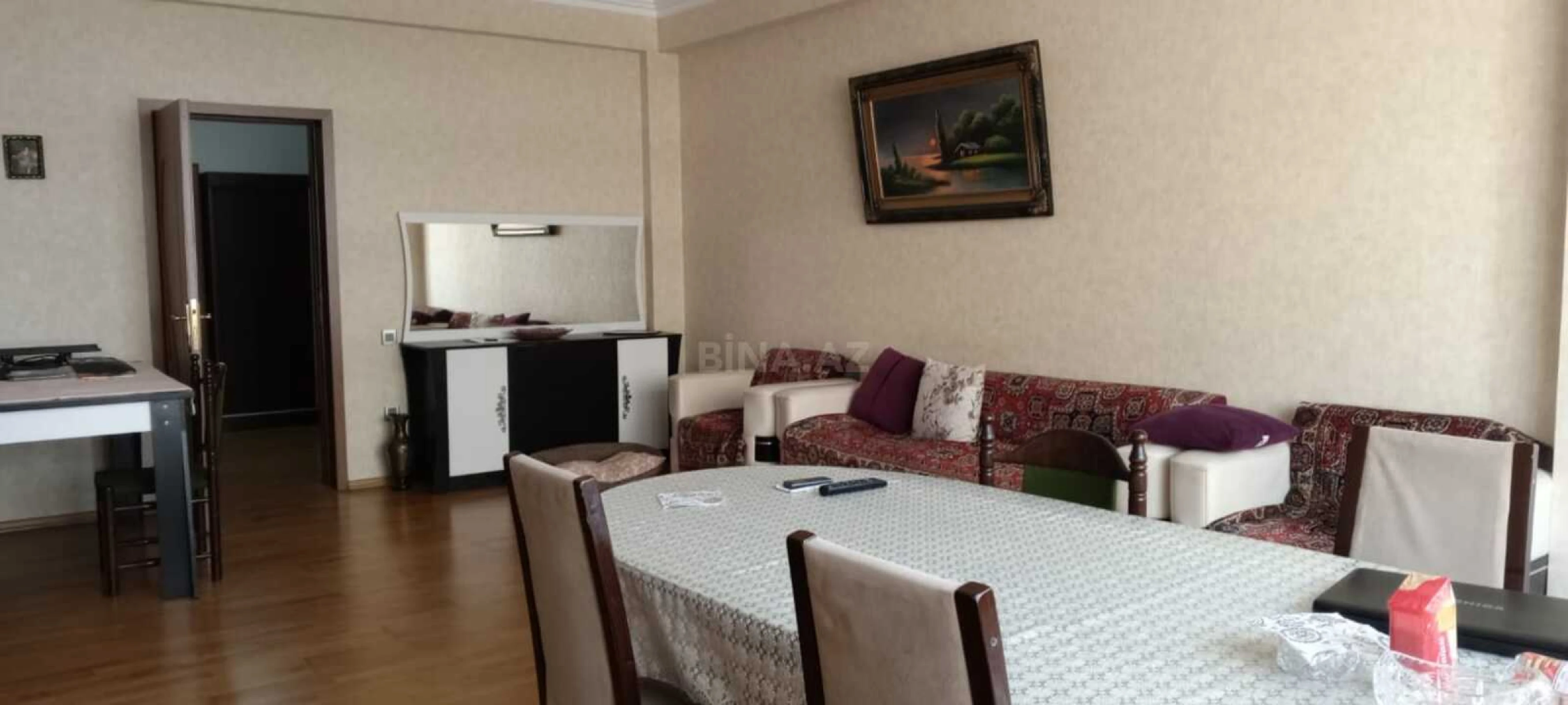 Satılır 3 otaqlı mənzil 120 m²