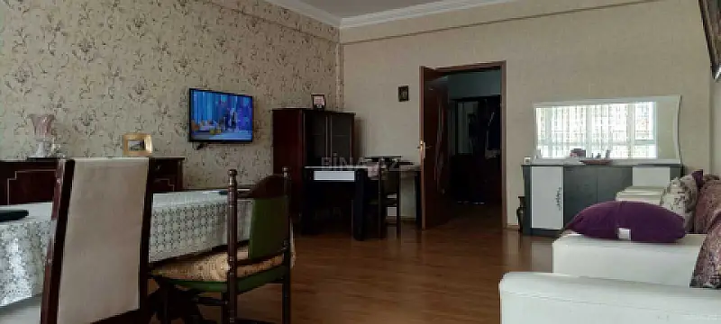 Satılır 3 otaqlı mənzil 120 m²