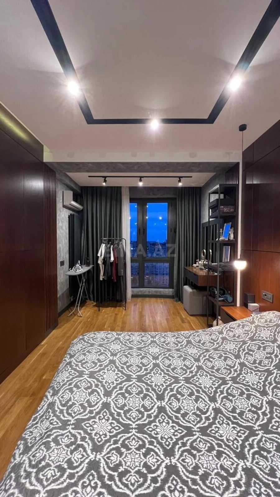 Kirayə verilir 2 otaqlı mənzil 105 m²