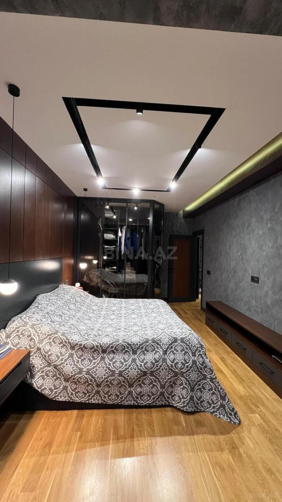 Kirayə verilir 2 otaqlı mənzil 105 m²