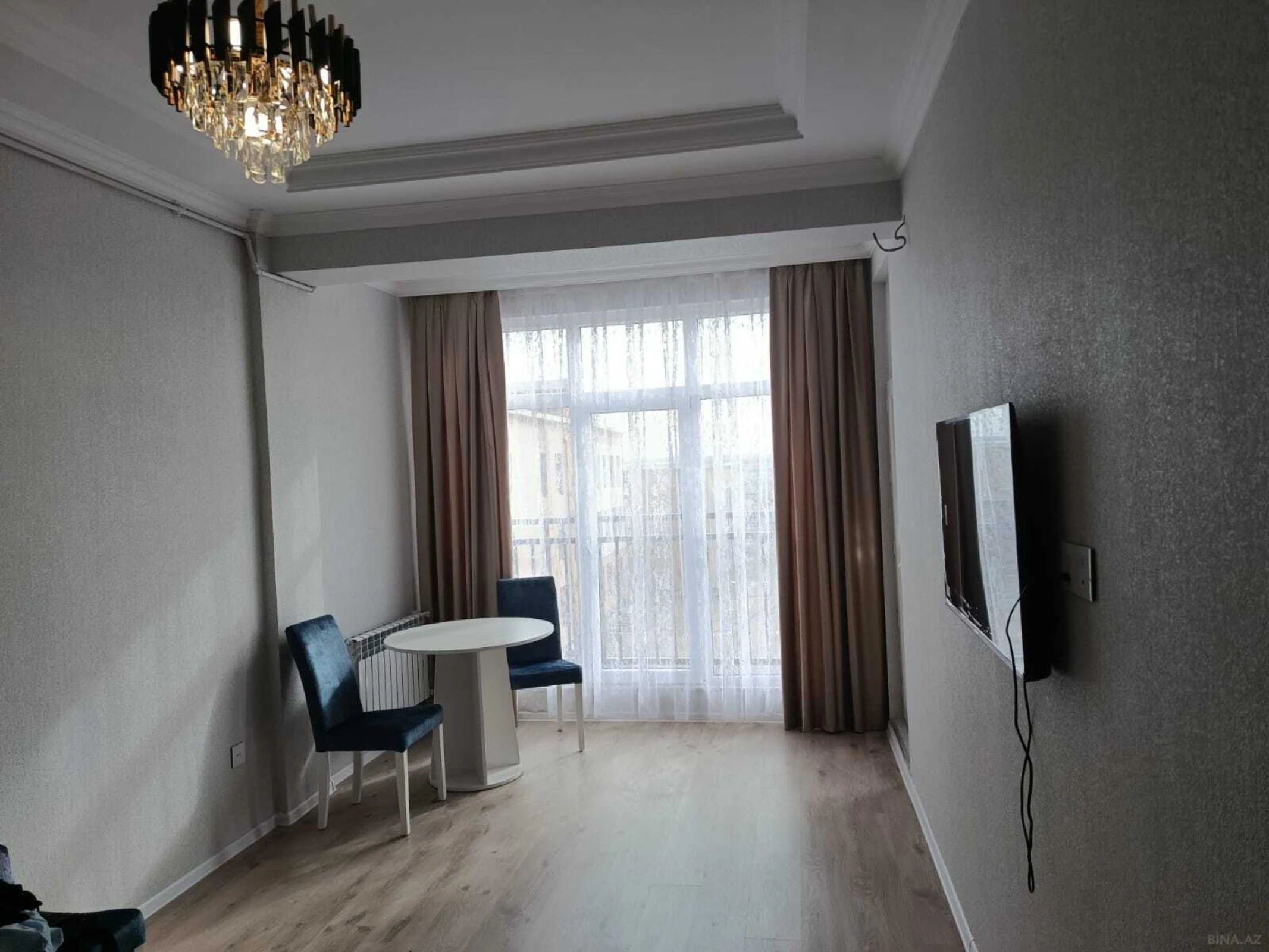 Kirayə verilir 2 otaqlı mənzil 60 m²