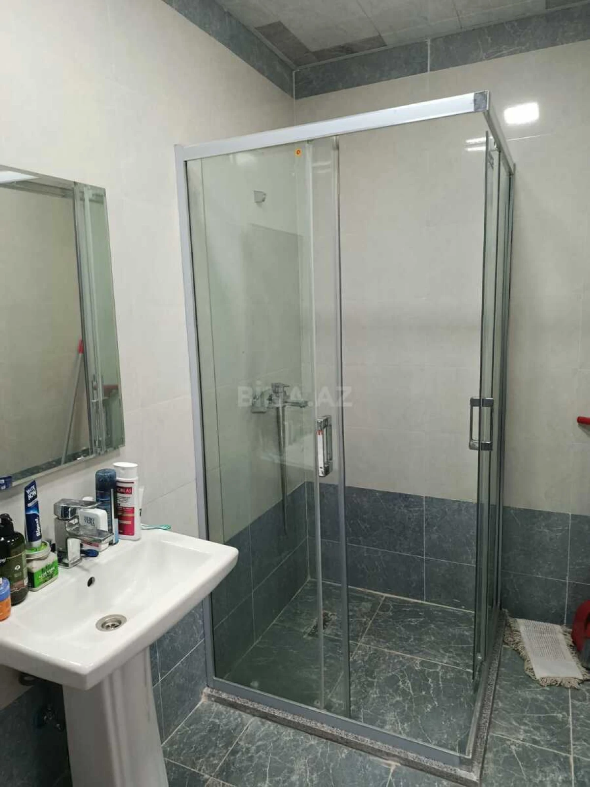 Kirayə verilir 2 otaqlı mənzil 60 m²