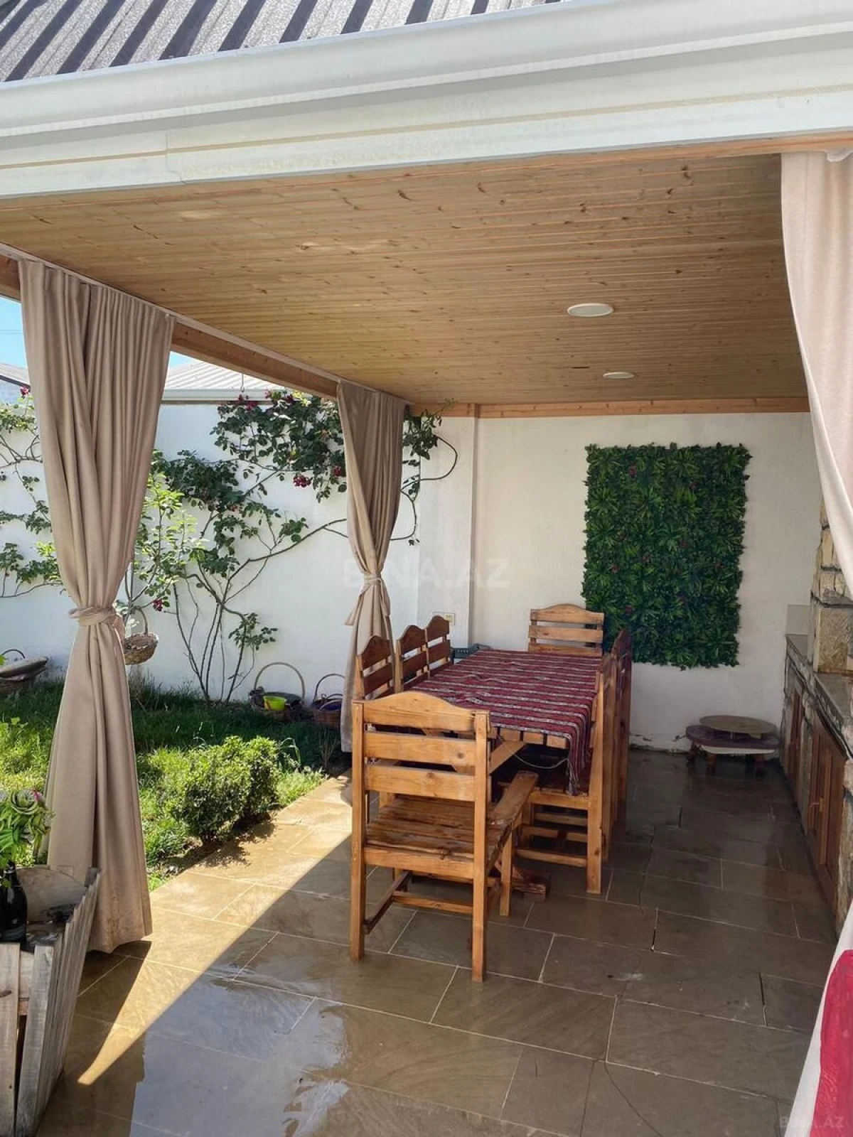 Satılır 4 otaqlı həyət evi 180 m²