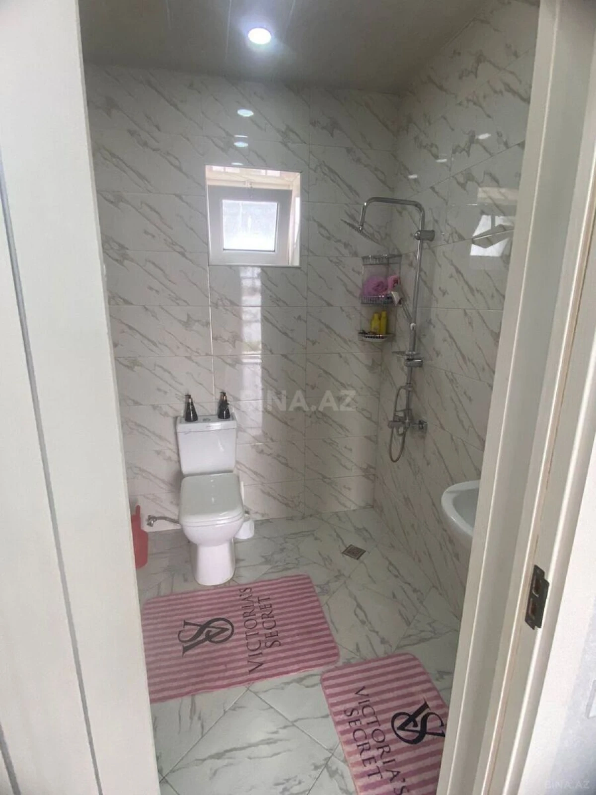 Satılır 4 otaqlı həyət evi 180 m²