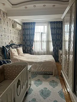 Satılır 2 otaqlı mənzil 89.5 m²