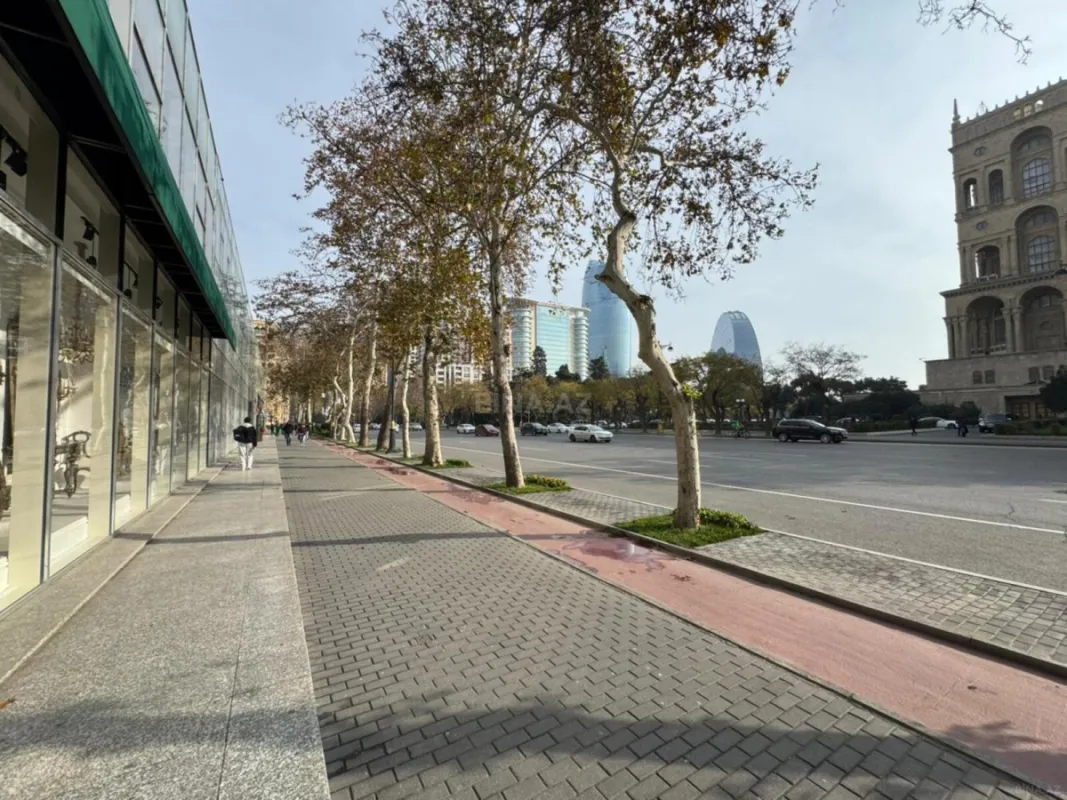 Kirayə verilir obyekt 430 m²