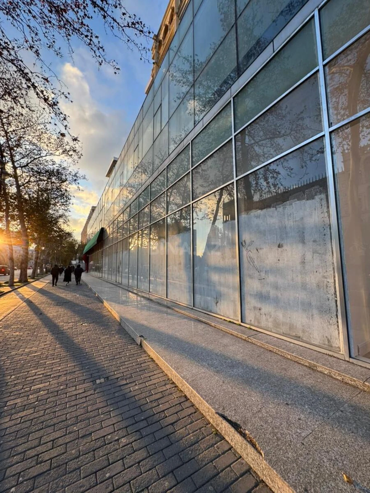 Kirayə verilir obyekt 430 m²