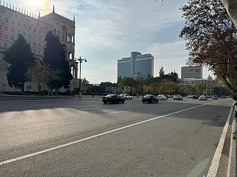 Kirayə verilir obyekt 430 m²