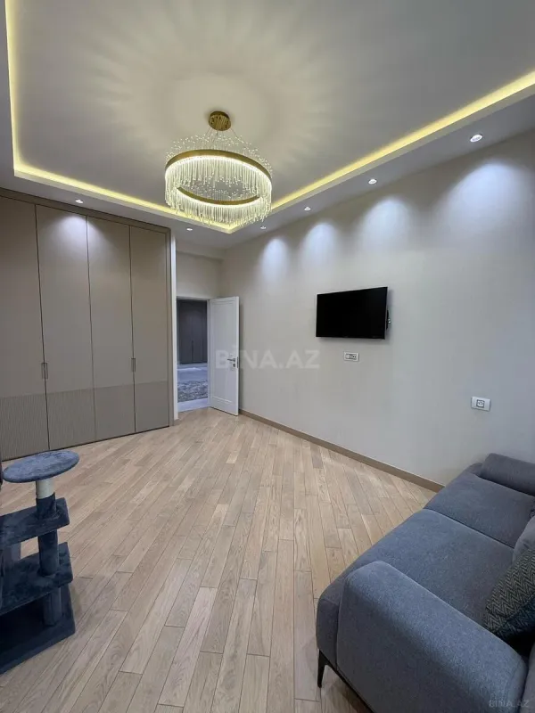 Kirayə verilir 3 otaqlı mənzil 161 m²