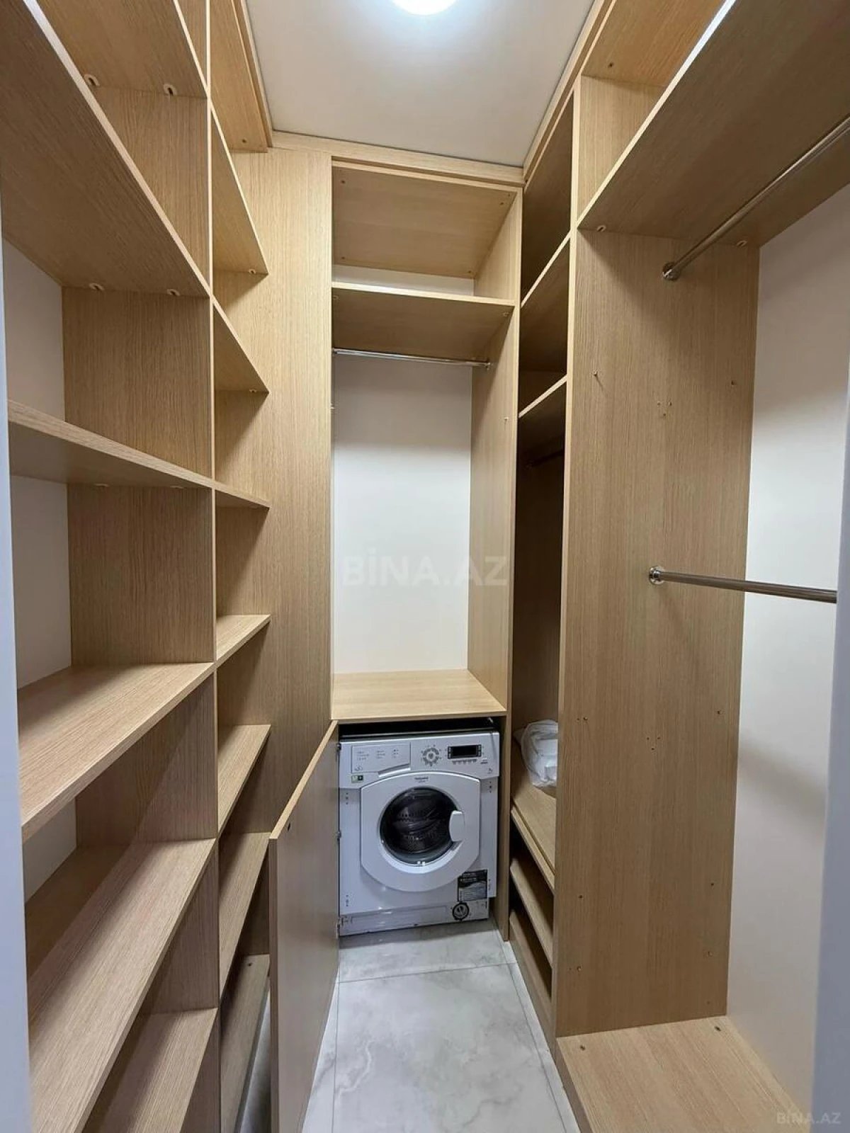 Kirayə verilir 3 otaqlı mənzil 161 m²