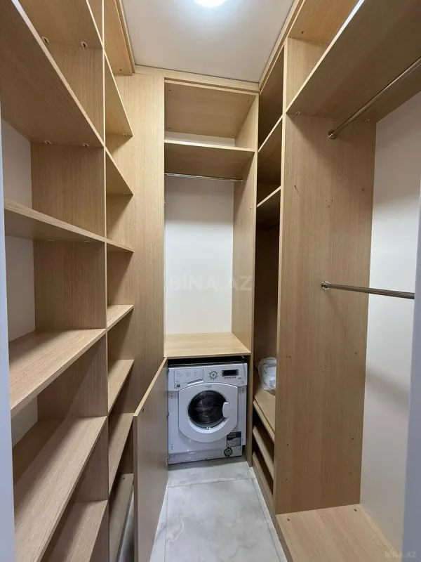 Kirayə verilir 3 otaqlı mənzil 161 m²