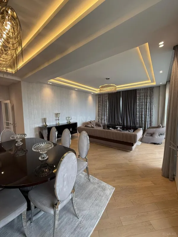 Kirayə verilir 3 otaqlı mənzil 161 m²