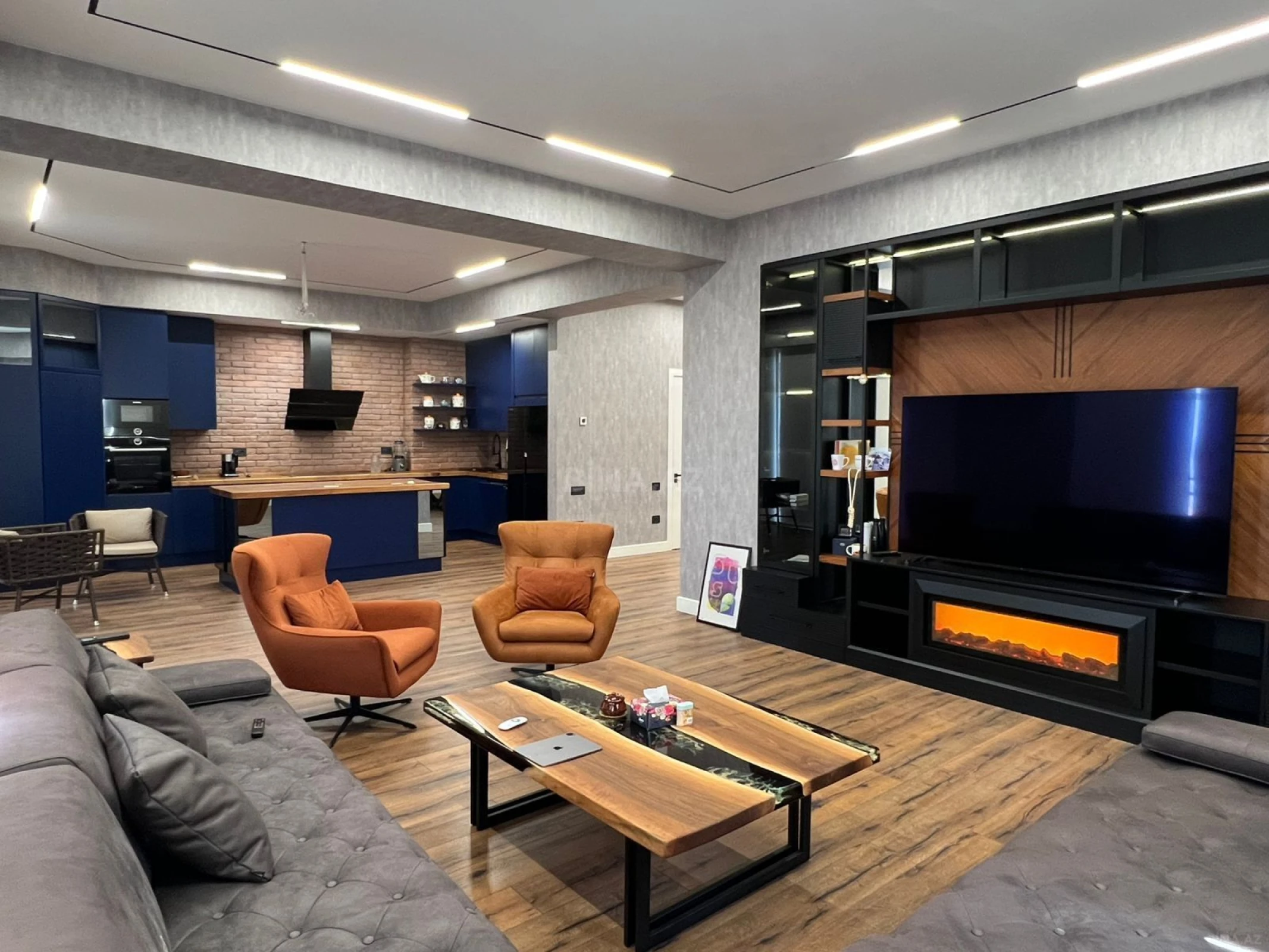 Kirayə verilir 4 otaqlı mənzil 210 m²