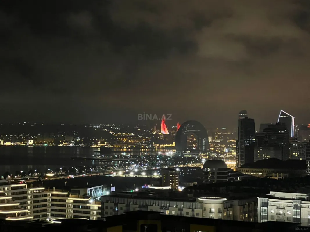 Kirayə verilir 4 otaqlı mənzil 210 m²