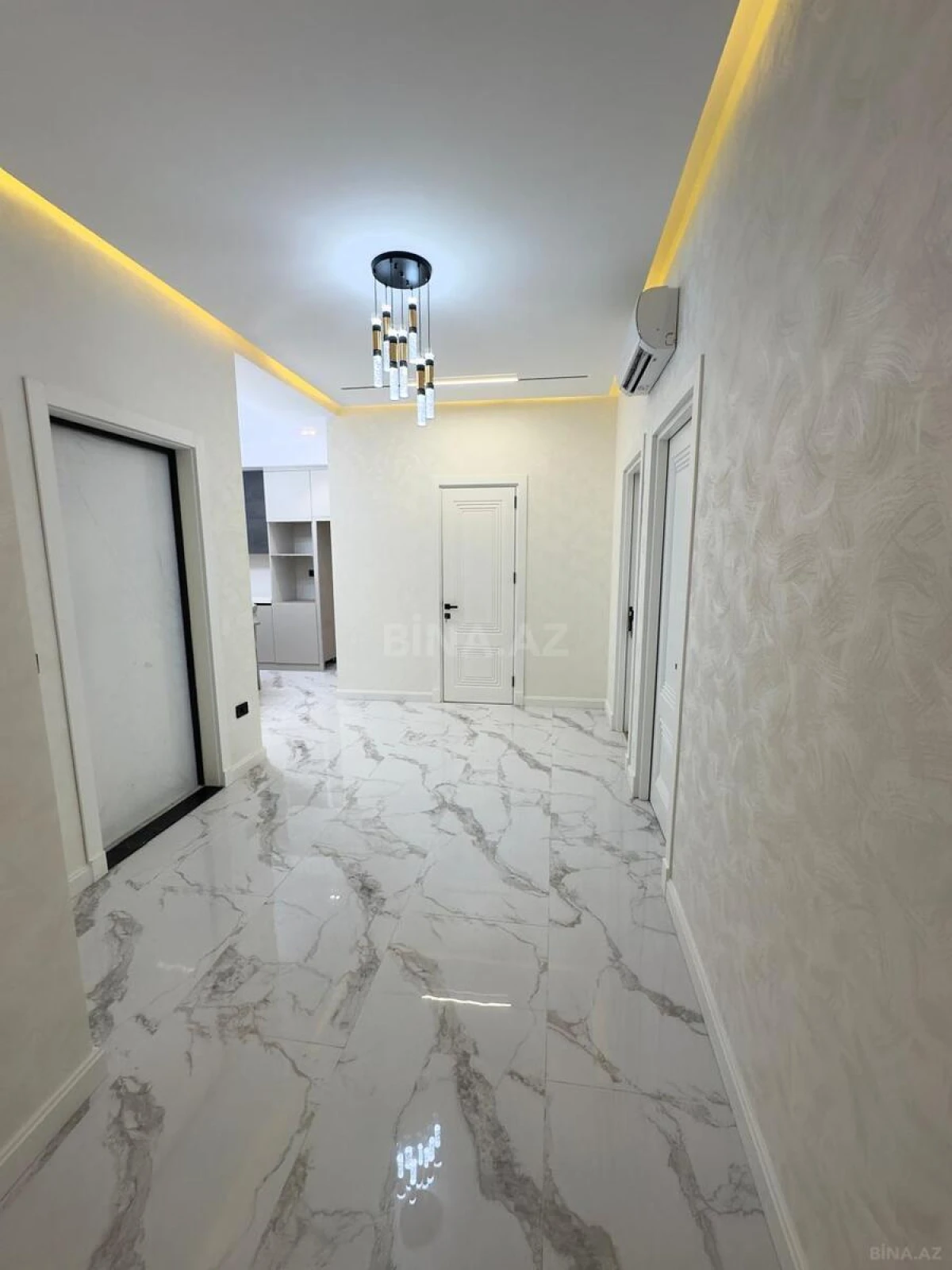 Kirayə verilir 3 otaqlı mənzil 125 m²