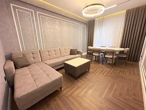Kirayə verilir 3 otaqlı mənzil 125 m² — Bakı 3 otaq 125.00 m²