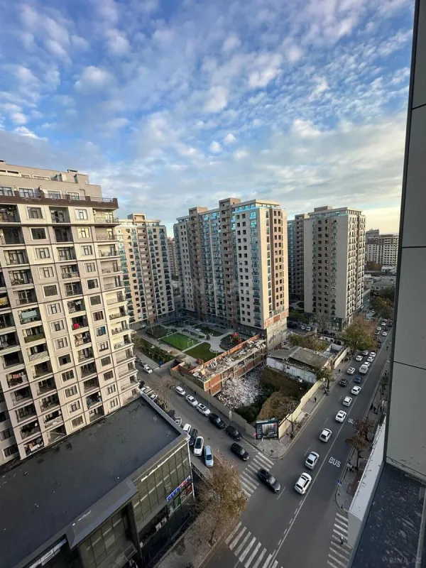 Kirayə verilir 3 otaqlı mənzil 125 m²
