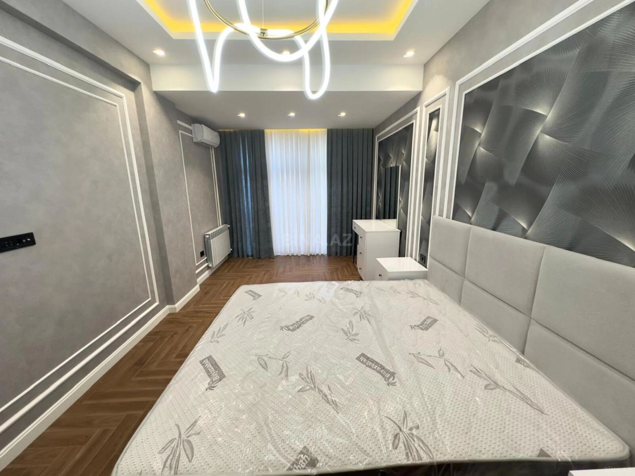 Kirayə verilir 3 otaqlı mənzil 125 m²
