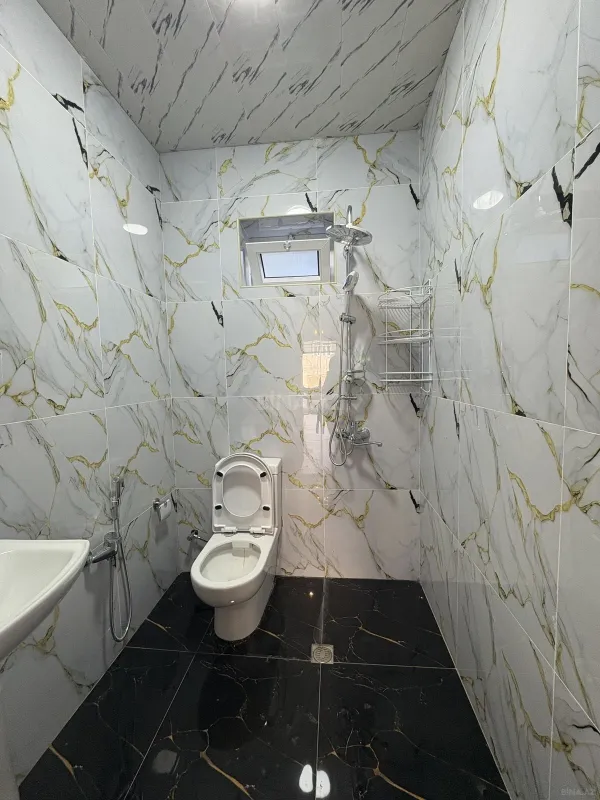 Satılır 4 otaqlı həyət evi 130 m²