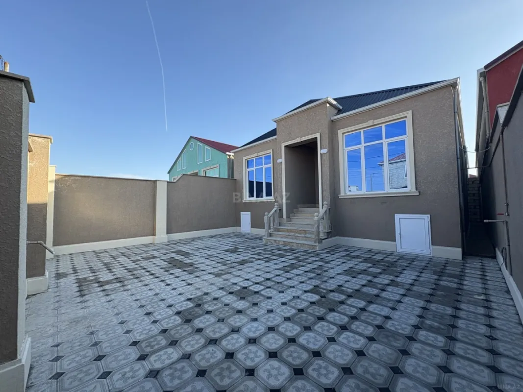 Satılır 4 otaqlı həyət evi 130 m²