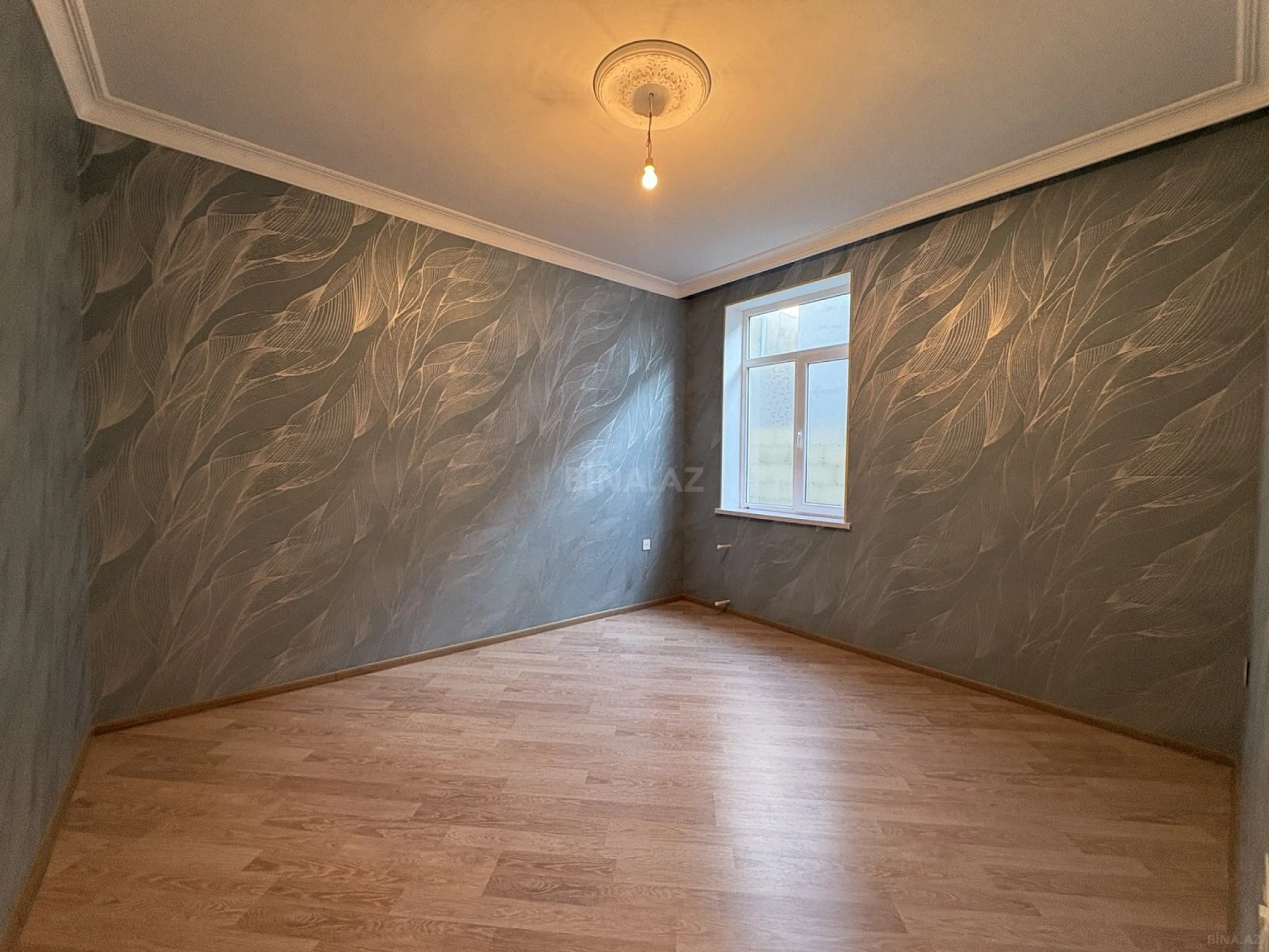 Satılır 4 otaqlı həyət evi 130 m²