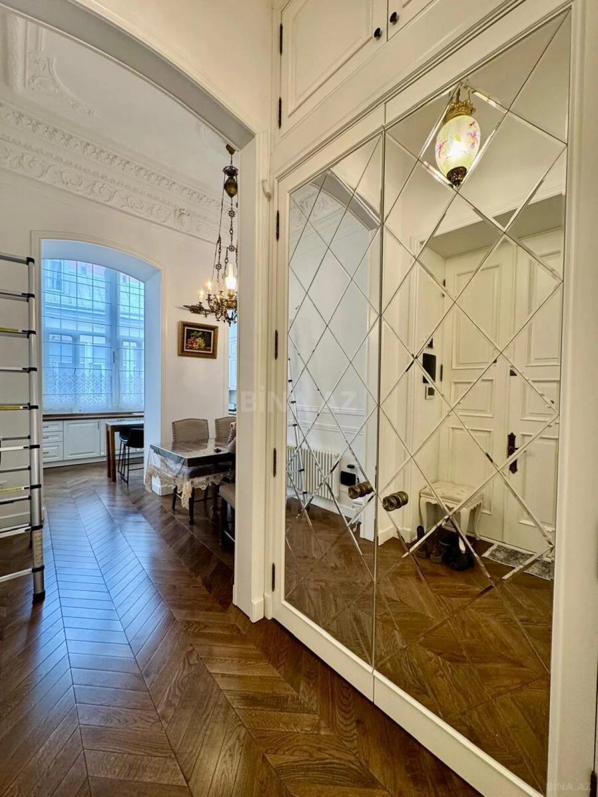 Kirayə verilir 2 otaqlı mənzil 76 m²