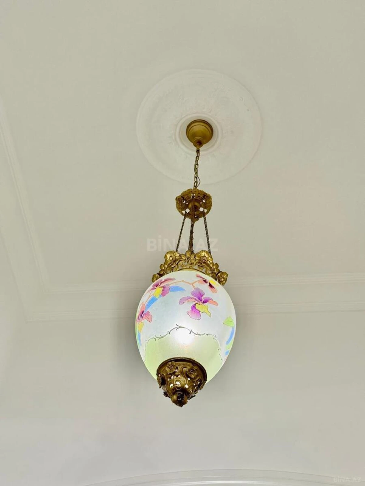 Kirayə verilir 2 otaqlı mənzil 76 m²