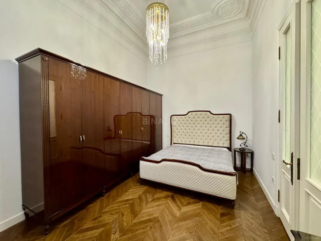 Kirayə verilir 2 otaqlı mənzil 76 m²