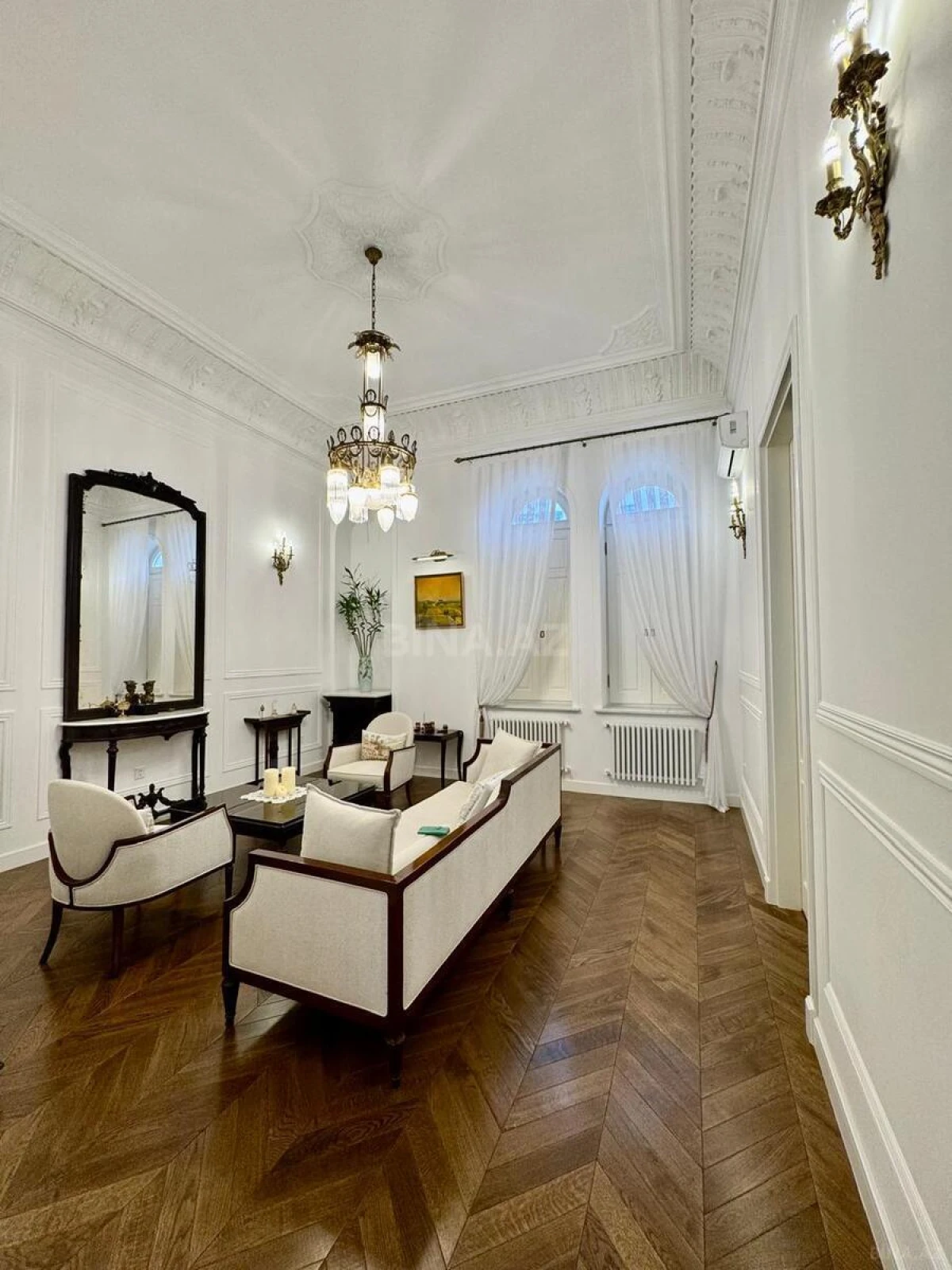 Kirayə verilir 2 otaqlı mənzil 76 m²