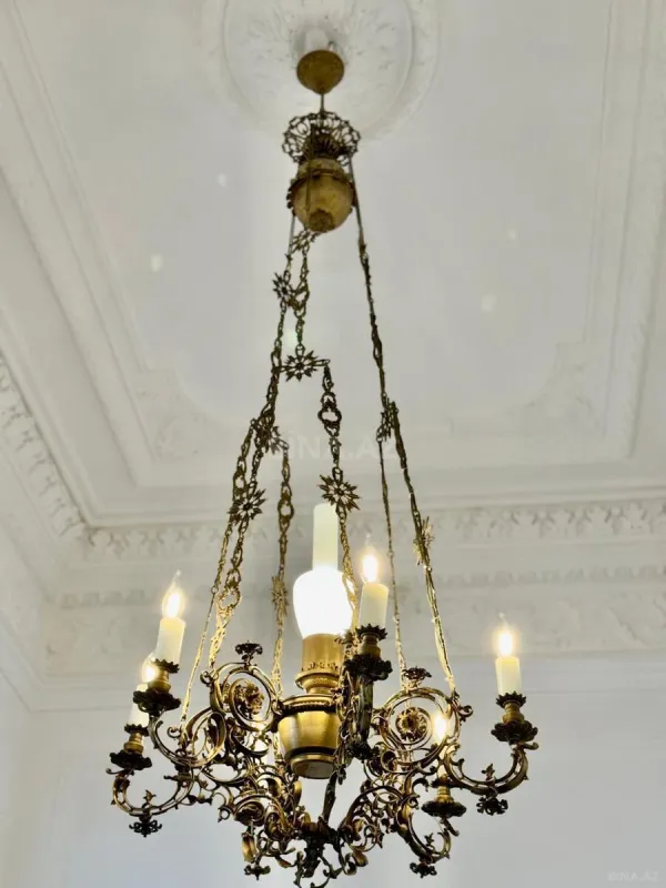 Kirayə verilir 2 otaqlı mənzil 76 m²