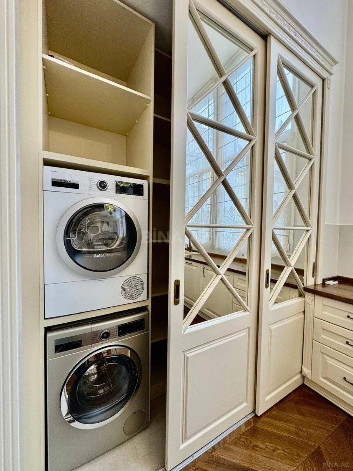 Kirayə verilir 2 otaqlı mənzil 76 m²