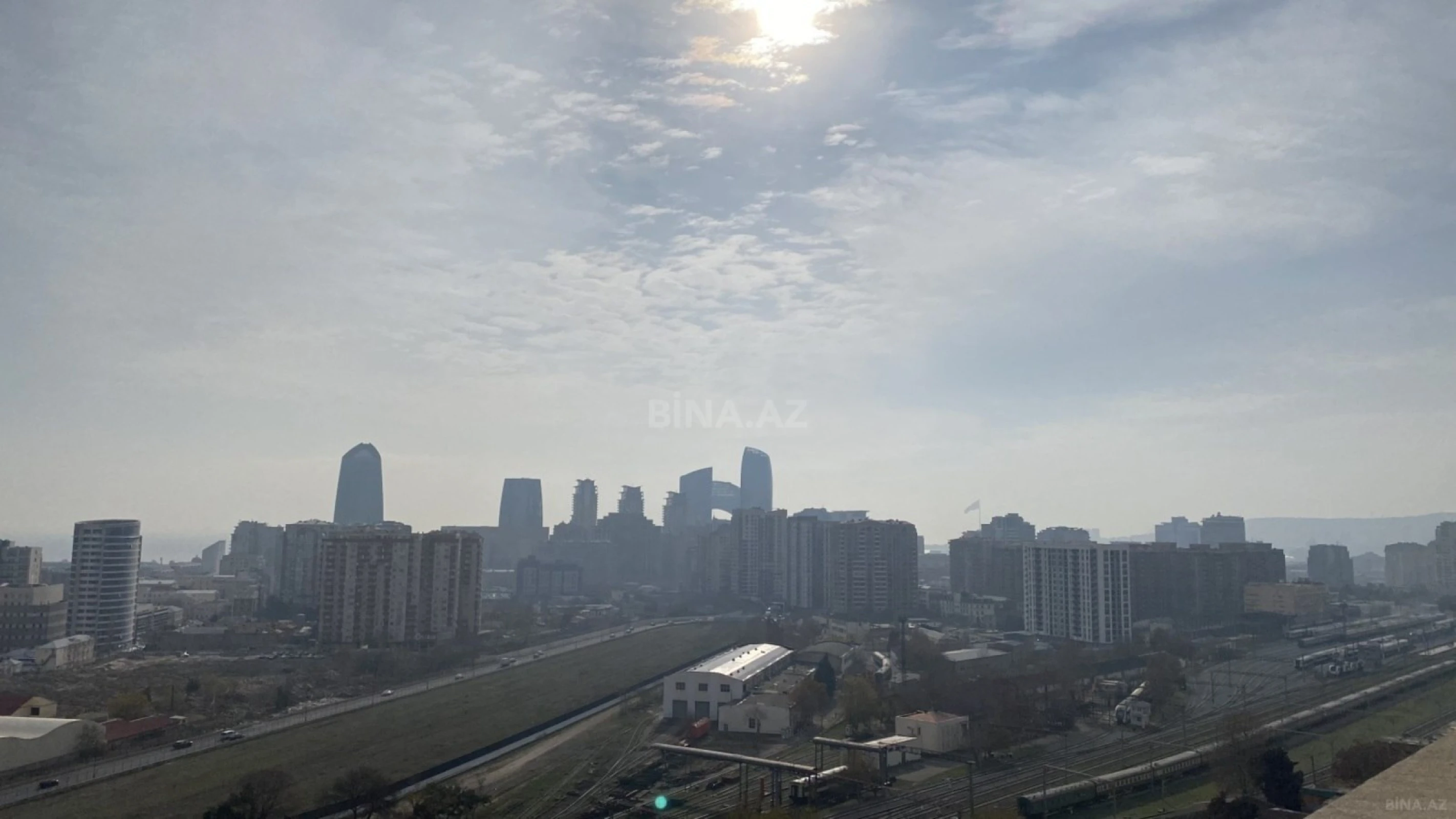 Satılır 4 otaqlı mənzil 215 m²