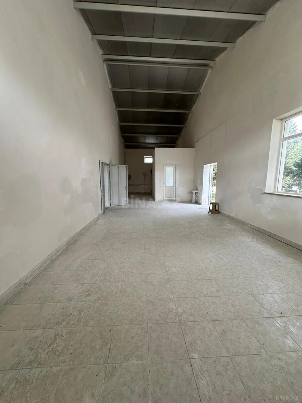 Kirayə verilir obyekt 1450 m²