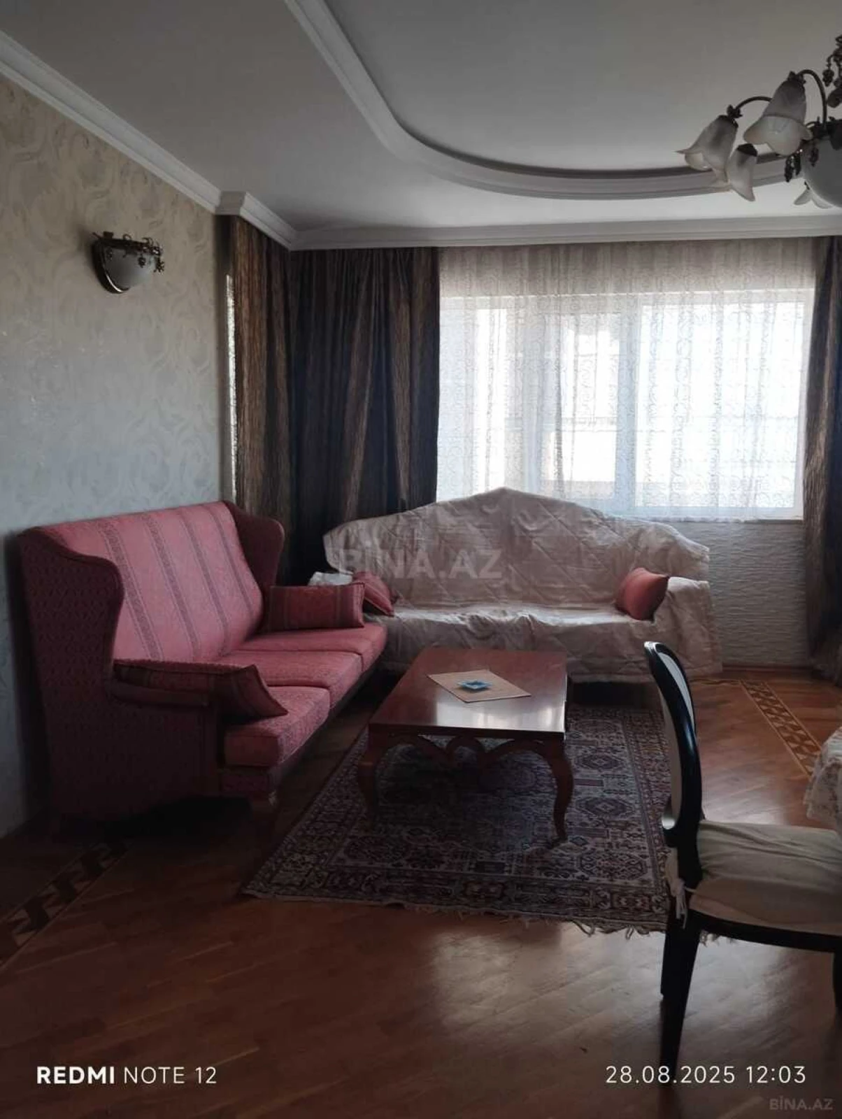 Kirayə verilir 2 otaqlı mənzil 100 m²