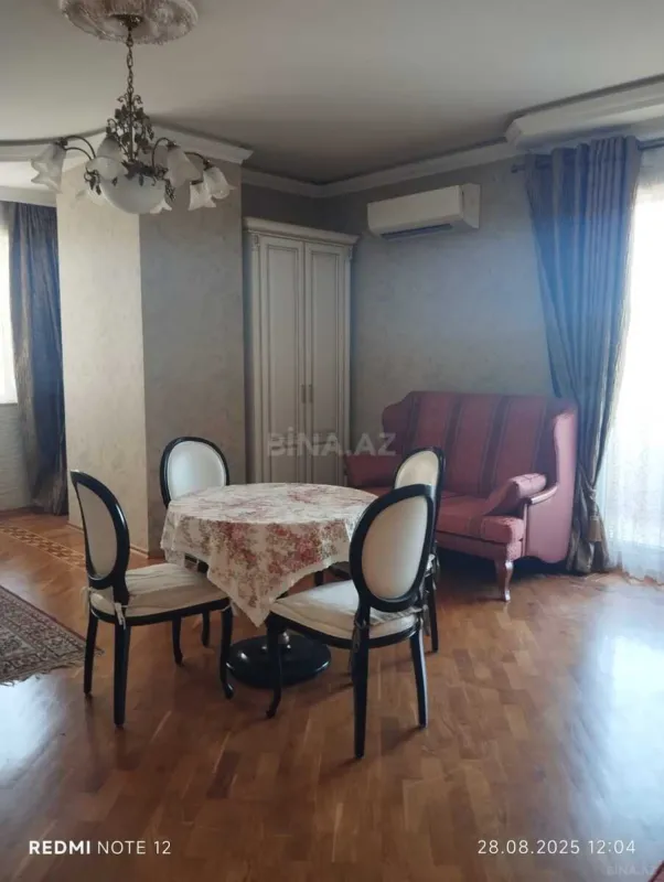Kirayə verilir 2 otaqlı mənzil 100 m²