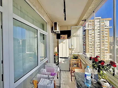 Satılır 2 otaqlı mənzil 60 m²