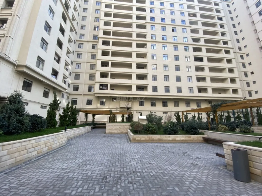 Satılır 3 otaqlı mənzil 166 m²