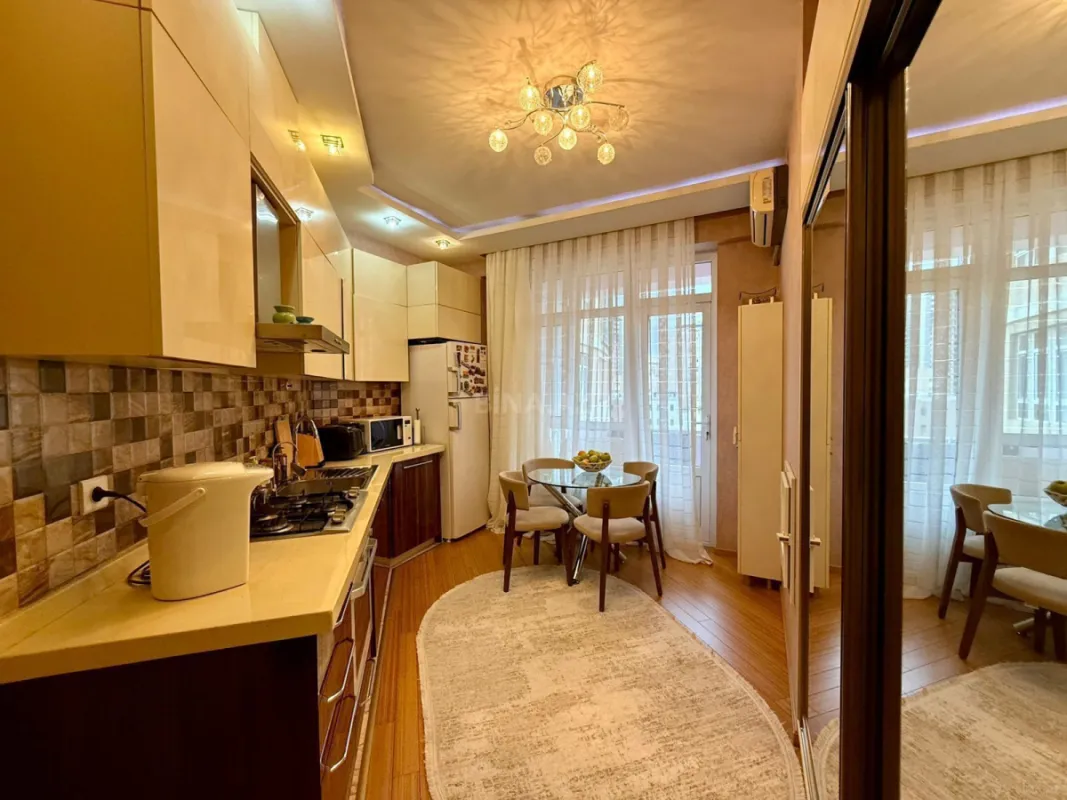 Satılır 3 otaqlı mənzil 100 m²