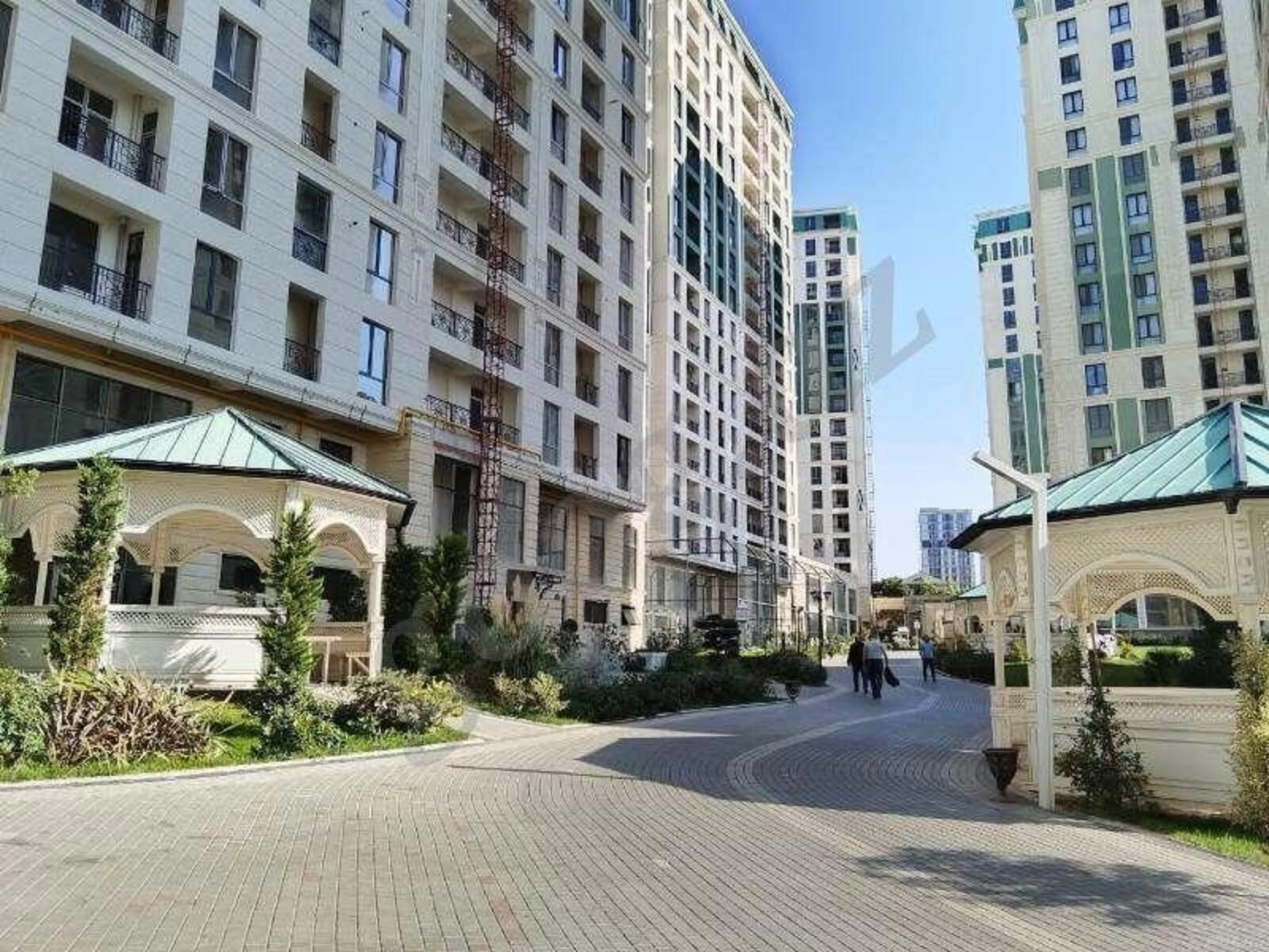 Kirayə verilir 2 otaqlı mənzil 68 m²