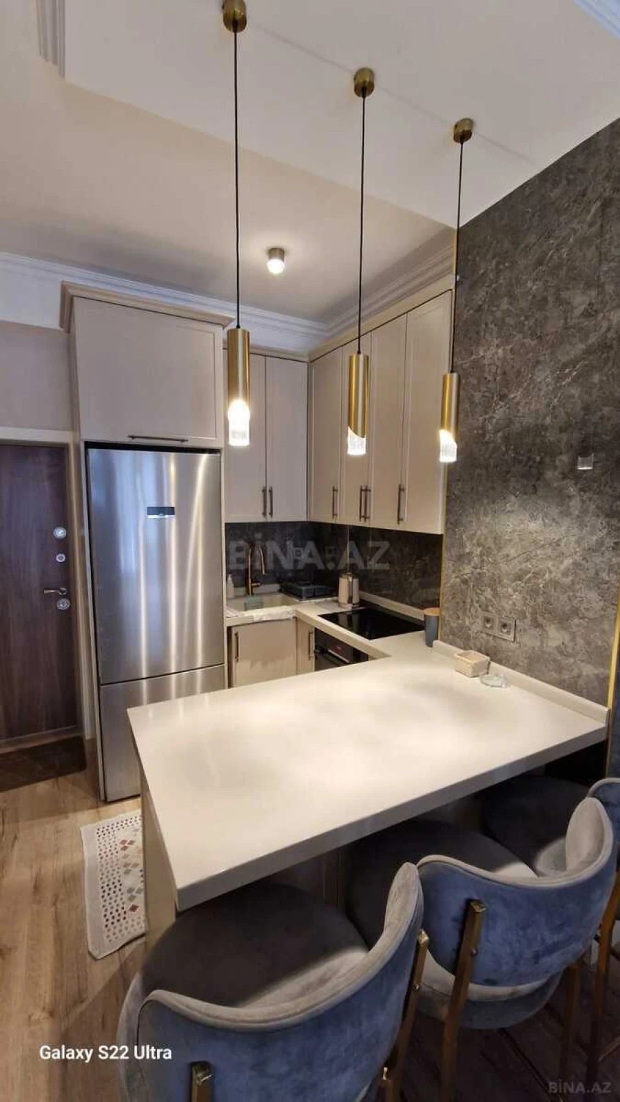 Kirayə verilir 2 otaqlı mənzil 68 m²