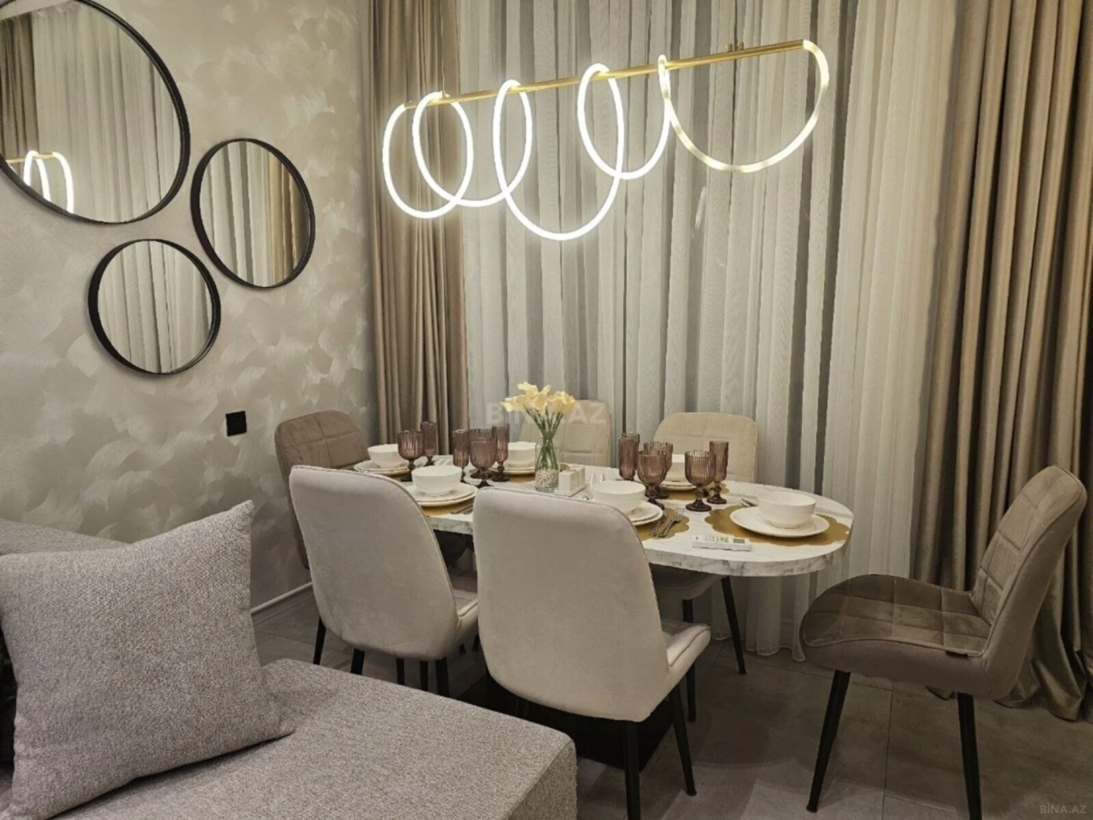 Kirayə verilir 2 otaqlı mənzil 70 m²