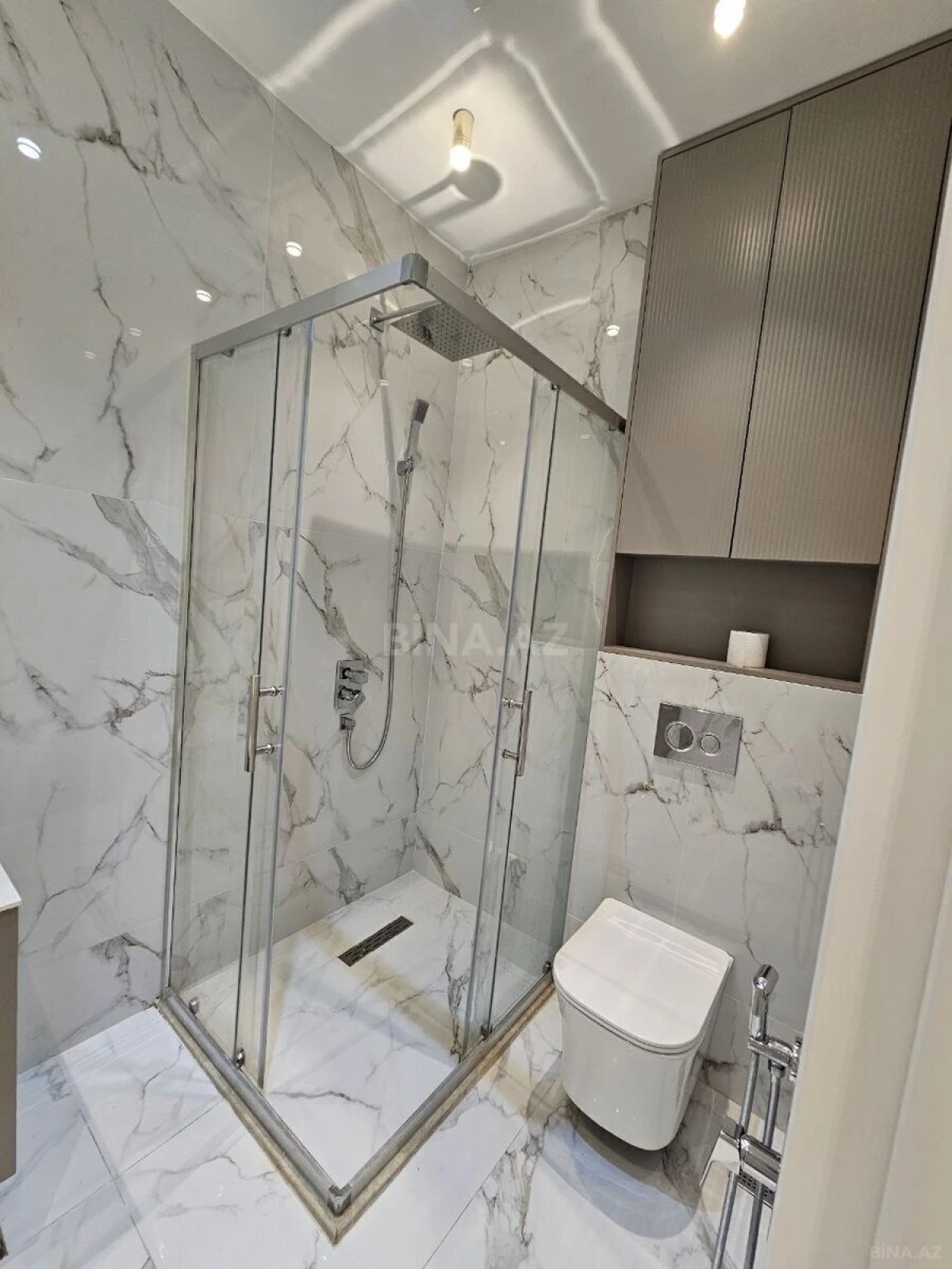 Kirayə verilir 2 otaqlı mənzil 70 m²