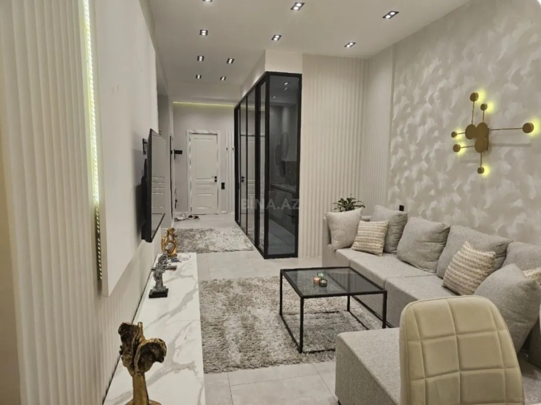 Kirayə verilir 2 otaqlı mənzil 70 m²