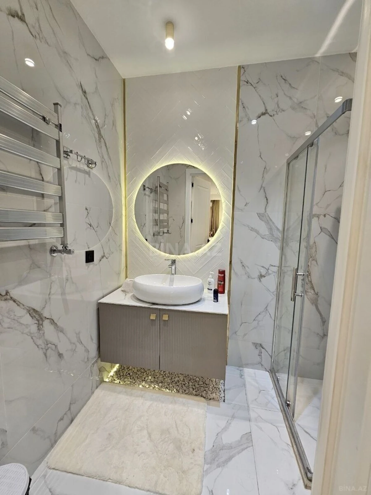 Kirayə verilir 2 otaqlı mənzil 70 m²