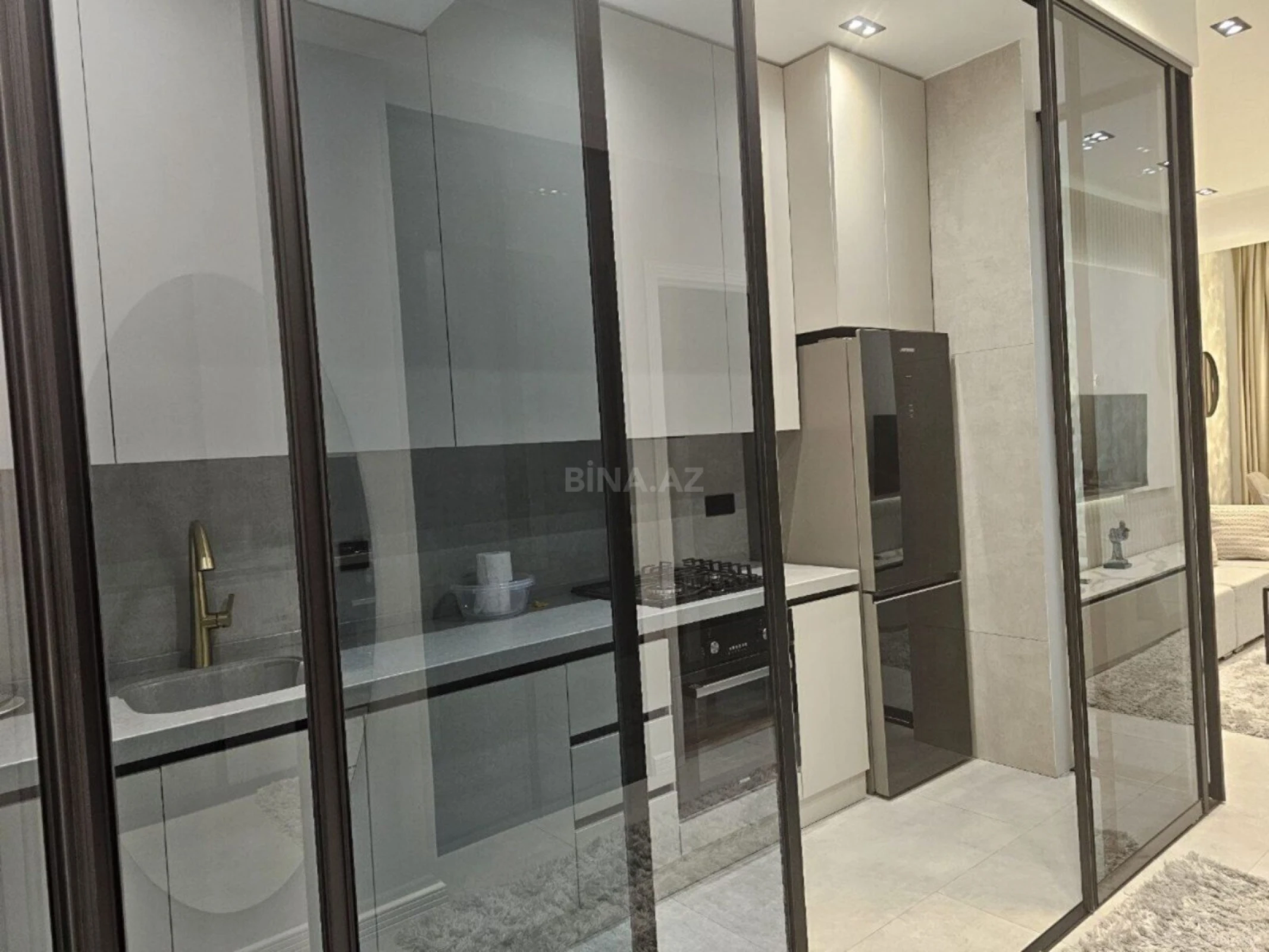 Kirayə verilir 2 otaqlı mənzil 70 m²