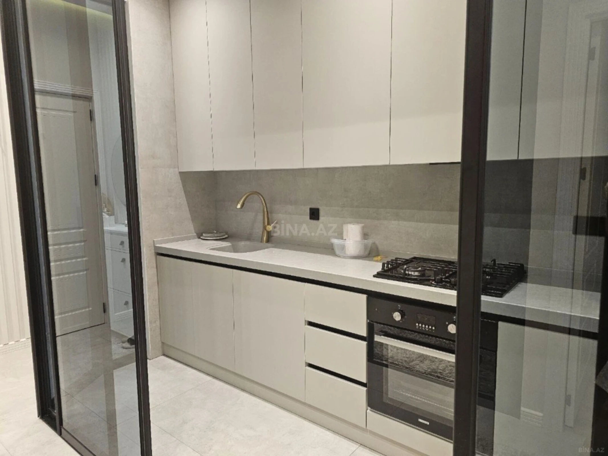 Kirayə verilir 2 otaqlı mənzil 70 m²