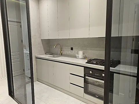 Kirayə verilir 2 otaqlı mənzil 70 m²