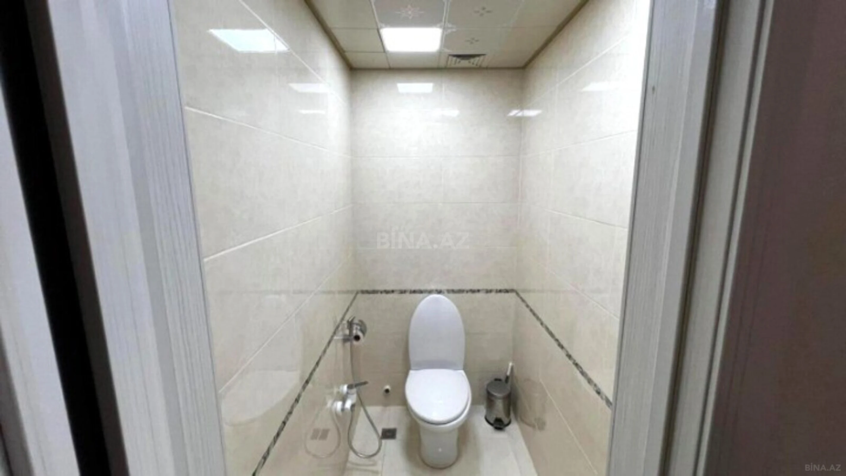 Satılır 3 otaqlı mənzil 130 m²
